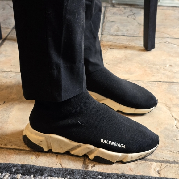 Balenciaga - Picture 10 of 16